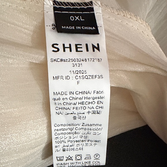SHEIN Cream Butterfly Top - Picture 5 of 5